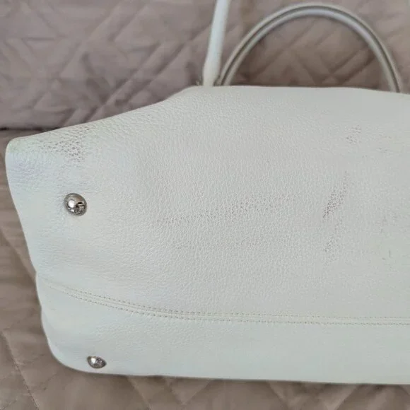 EUC Rare Vintage authentic Salvatore Ferragamo Handbag Shoulder Gancini White